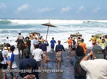 Keistimewaan Yogya : Garis Lurus dari Merapi sampai Laut Selatan