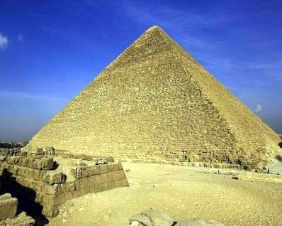 Benarkah Piramida & Borobudur Dibangun dengan Bantuan Alien?